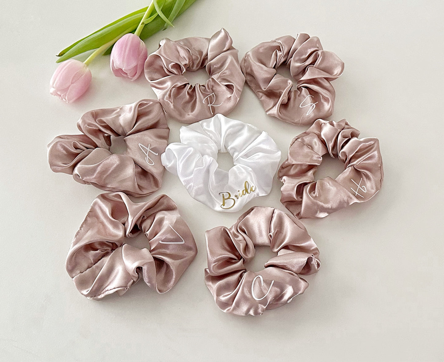 Personalisierte Satin Scrunchies (7 Stück)